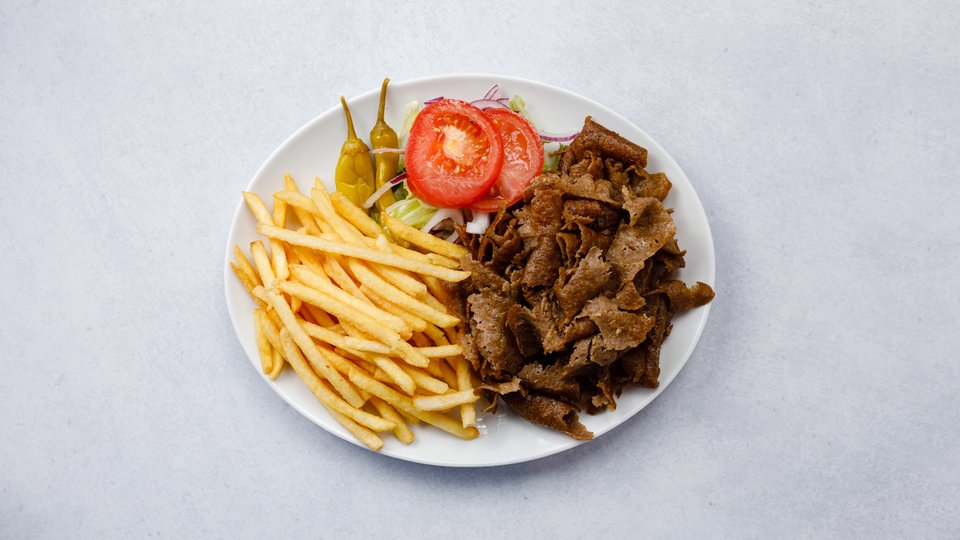 Kebabtallrik med Pommes